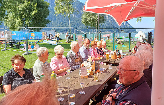 04_Stammtisch_.jpg